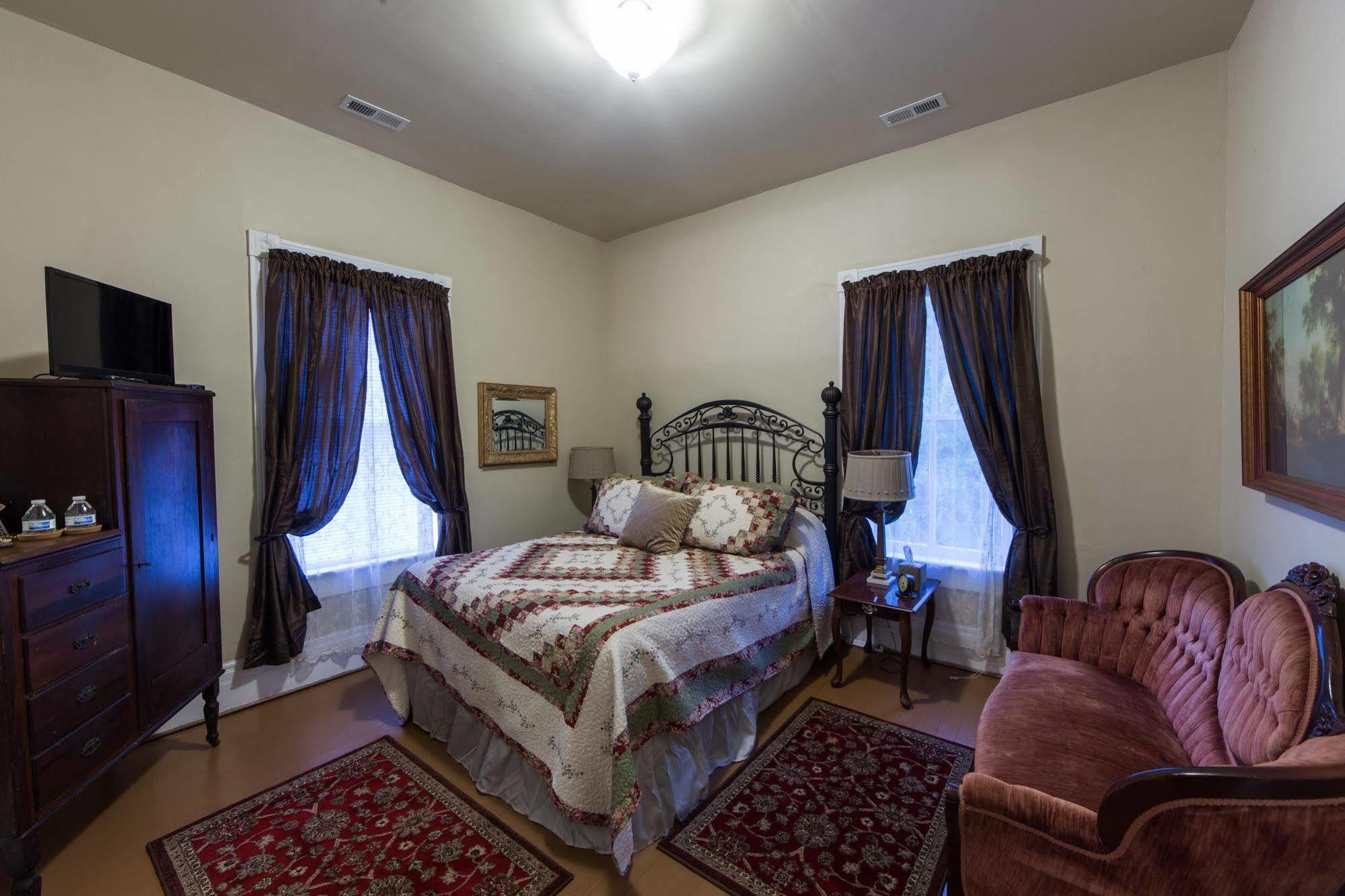 Grand Victorian Inn (Adults Only) Park City Экстерьер фото